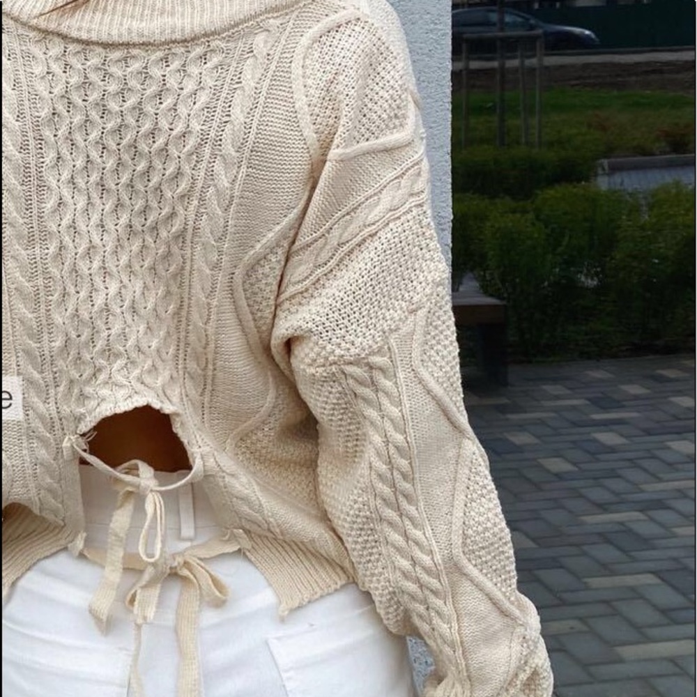 LAST 1! Cream Double Tie Up Back Cable Sweater - Picture 2 of 9